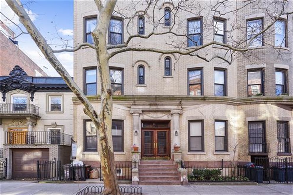 New York City Real Estate | View President Street | 2 Beds, 1 Bath | View 1