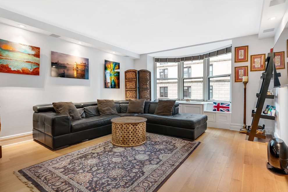 New York City Real Estate | View Broadway | 1 Bed, 1 Bath | View 1