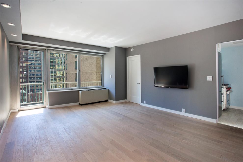 New York City Real Estate | View East 47th Street | 1 Bed, 1 Bath | View 1