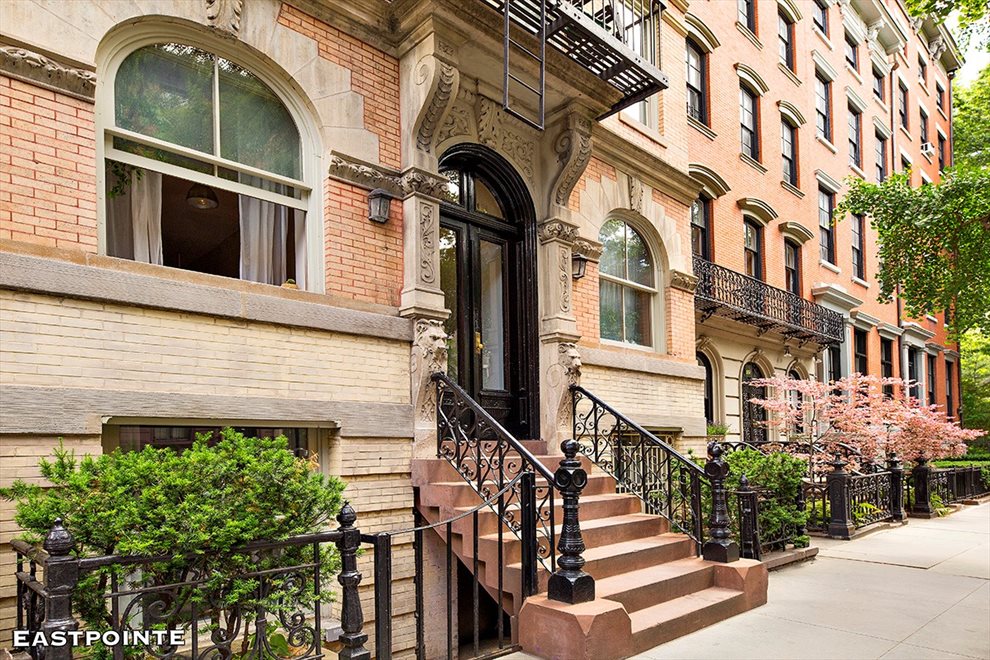 New York City Real Estate | View East 10th Street | 1 Bed, 1 Bath | View 1