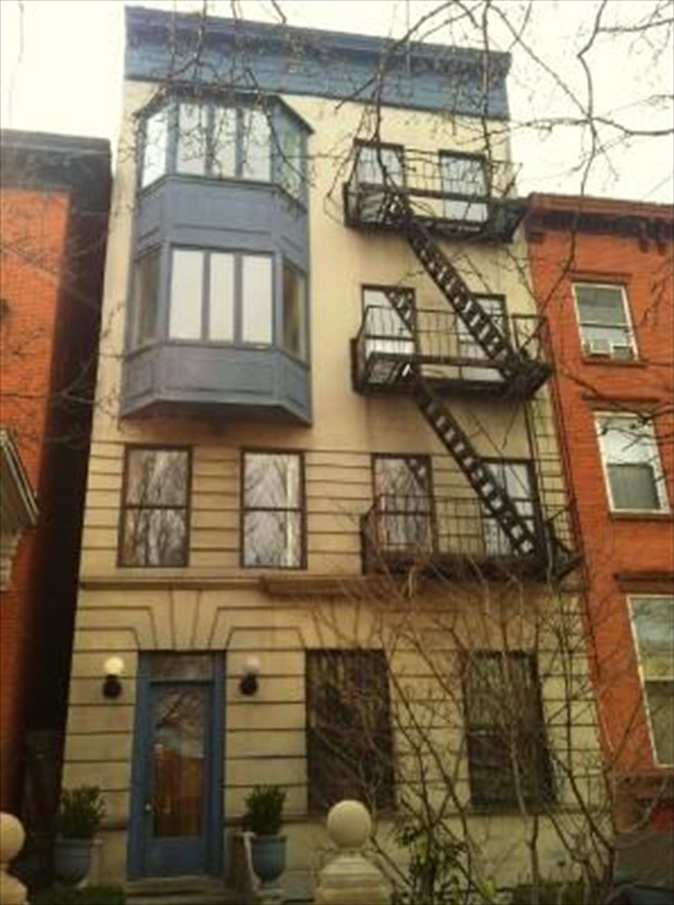 New York City Real Estate | View 118 Clinton Avenue, 4A | 2 Beds, 2 Baths | View 2