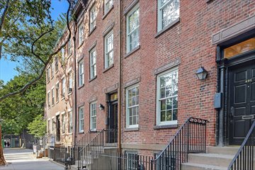 The Townhomes on Hudson and Grove in Manhattan, a New York City luxury apartment building