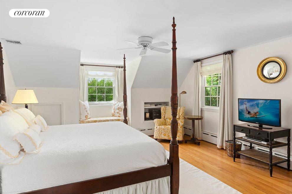 New York City Real Estate | View 48 Captains Neck Lane | room 14 | View 15