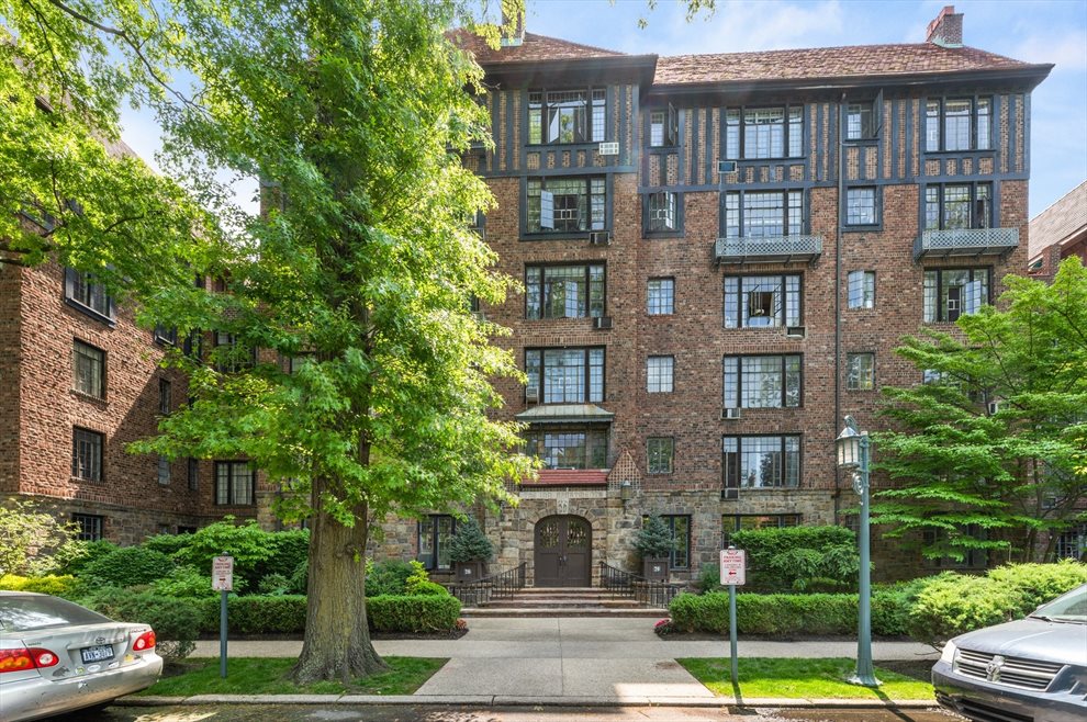 Forest Hills Inn Apartments 20 Continental Avenue, Queens Corcoran