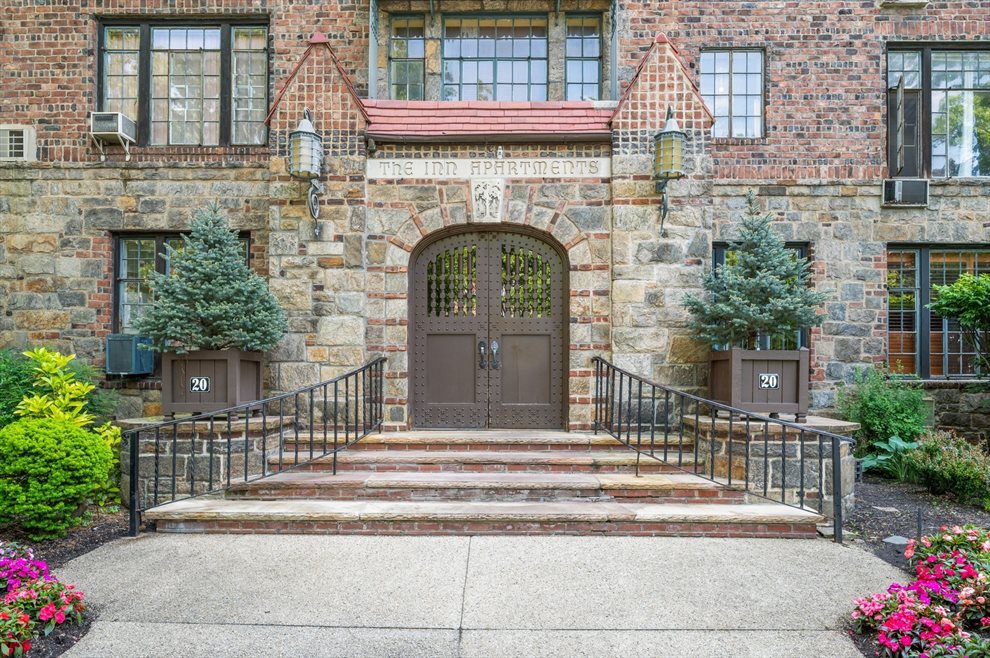 Forest Hills Inn Apartments 20 Continental Avenue, Queens Corcoran