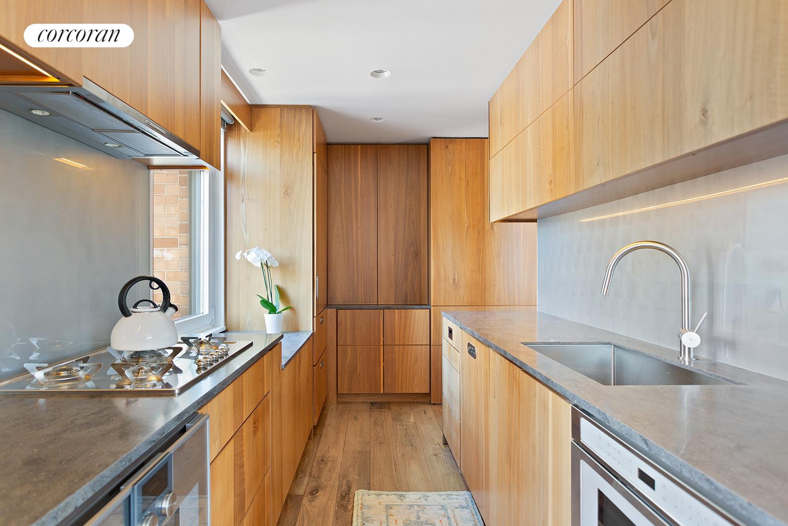10 West 66th Street, #23F
