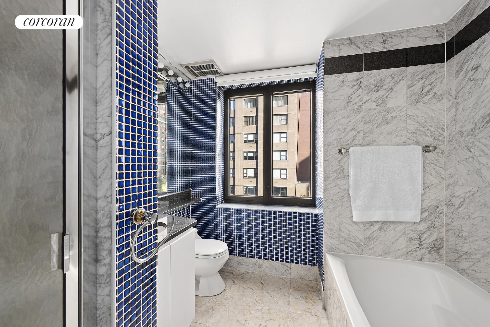 52 East End Avenue, #8A