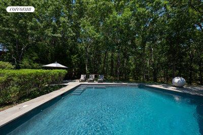 The Hamptons Real Estate | View 8 Kettle Court | gunite pool | View 24