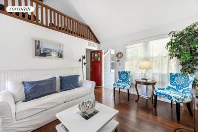The Hamptons Real Estate | View 4 & 2 Edgemere Drive | room 25 | View 26