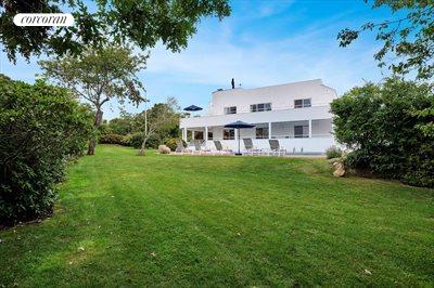 The Hamptons Real Estate | View 11 Fairview Road | room 6 | View 7