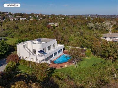 The Hamptons Real Estate | View 11 Fairview Road | room 15 | View 16