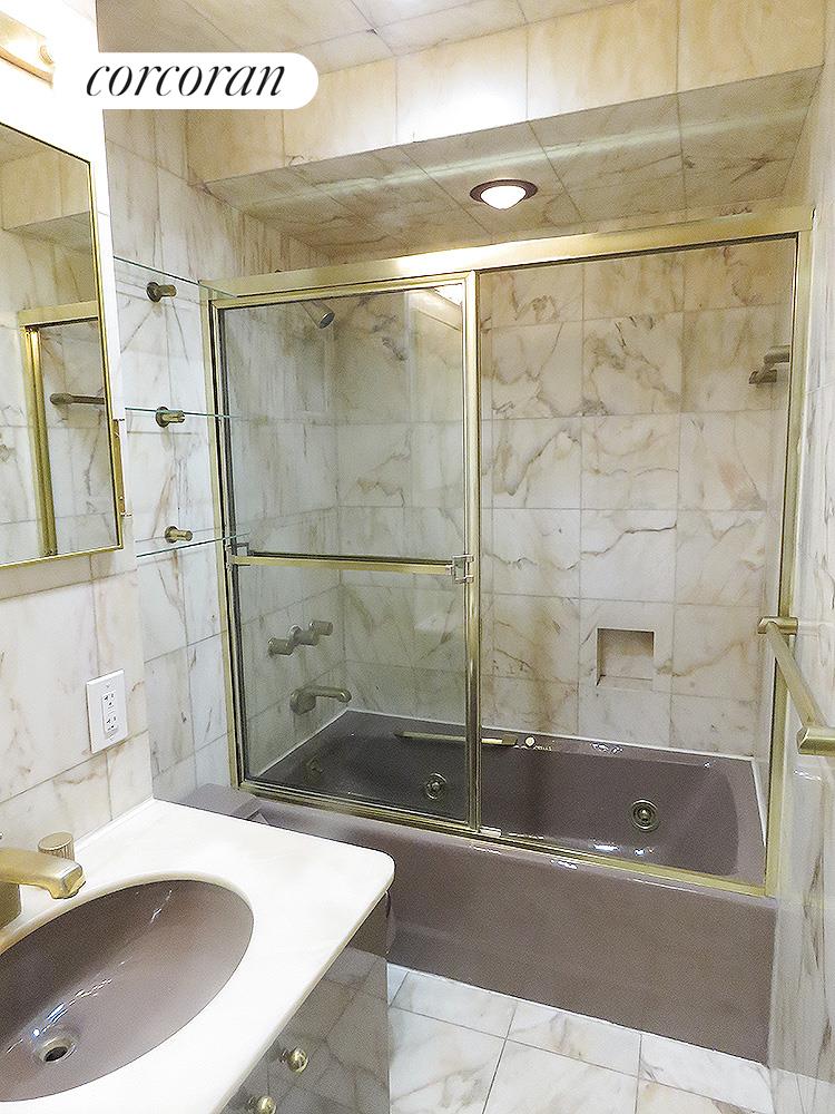 227 East 57th Street, #4C