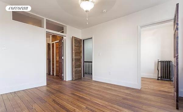 6 Charlotte Street, #2
