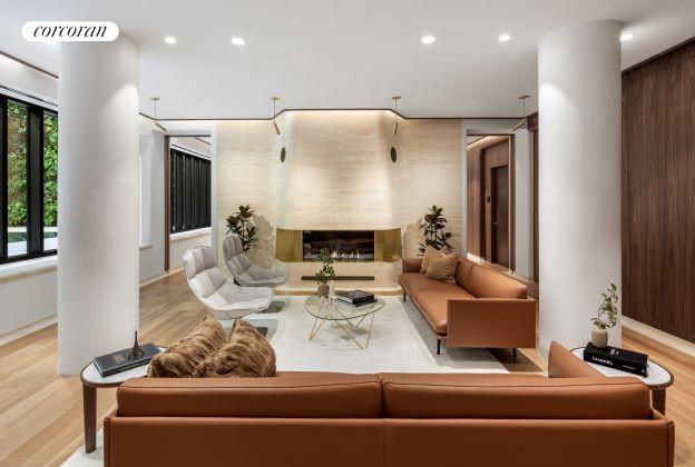 110 Charlton Street Soho New York NY 10014