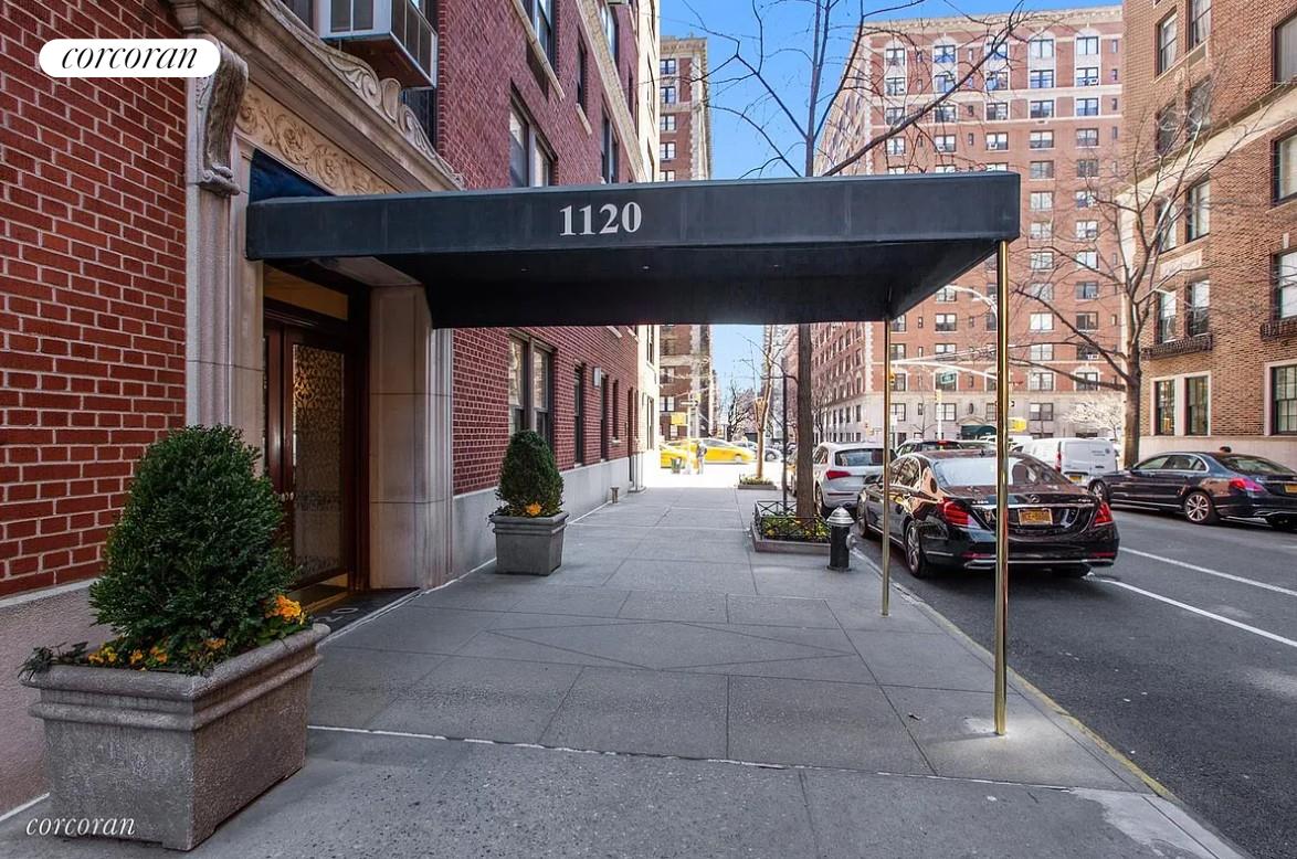 1120 Park Avenue Carnegie Hill New York NY 10128