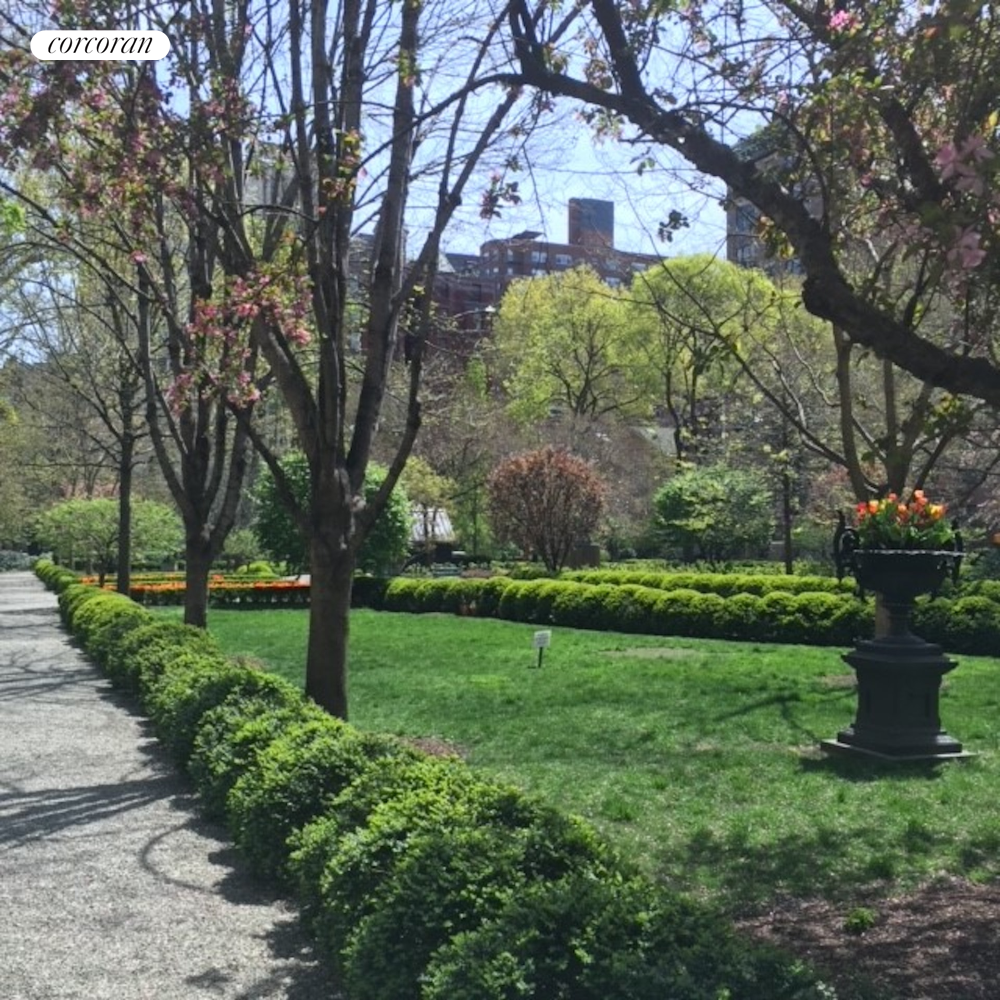 32 Gramercy Park South Gramercy Park New York NY 10003