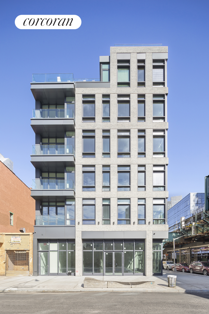 21-59 44th Drive 2D Court Square Queens NY 11101