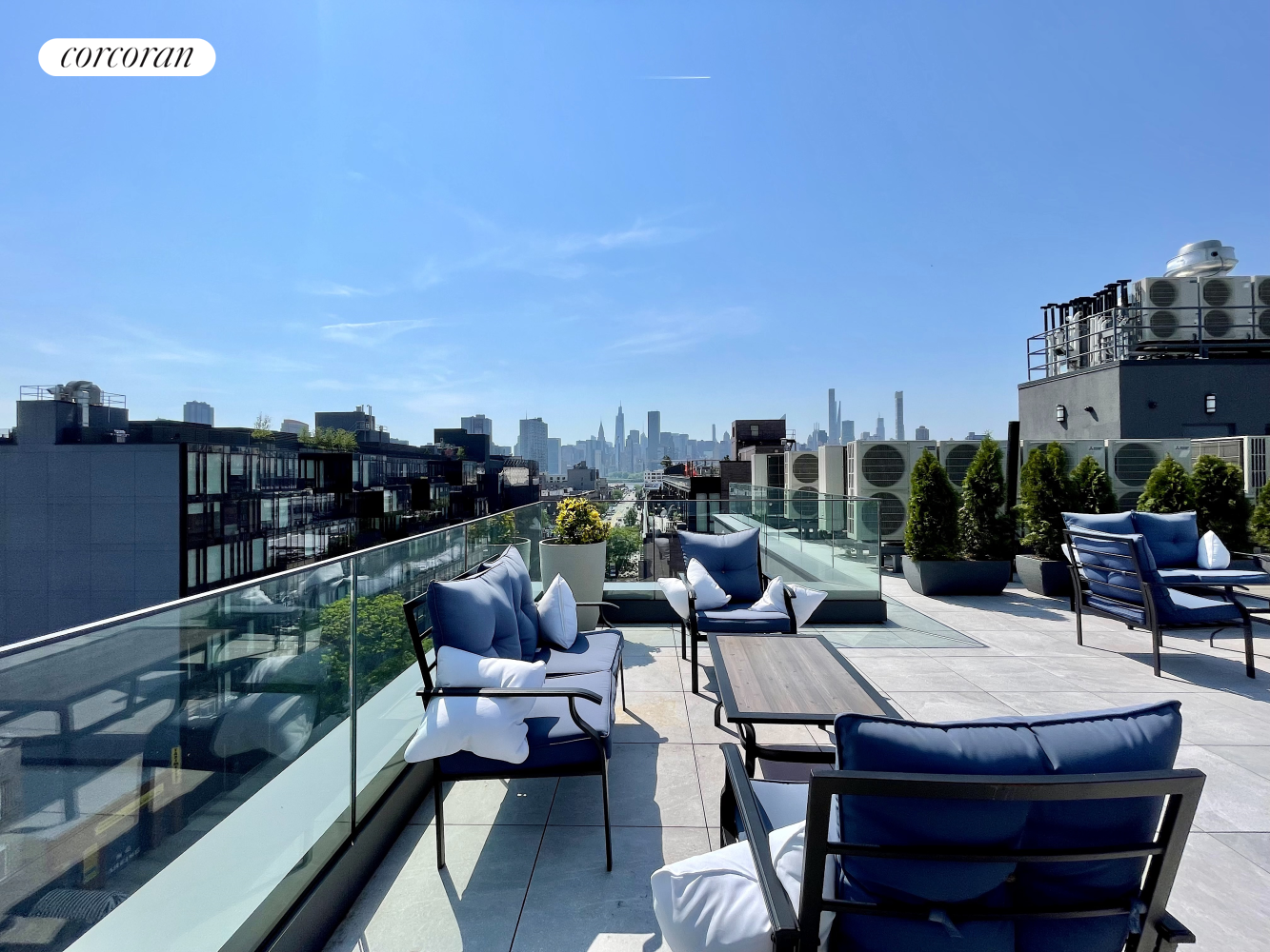 21-59 44th Drive 2D Court Square Queens NY 11101