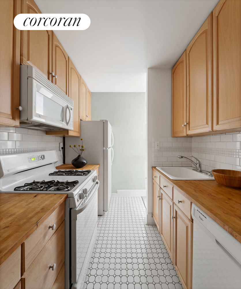77 Seventh Avenue Chelsea New York NY 10011