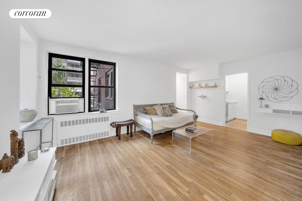 54 East 8th Street Greenwich Village New York NY 10003