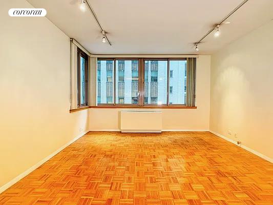 235 East 40th Street Murray Hill New York NY 10016