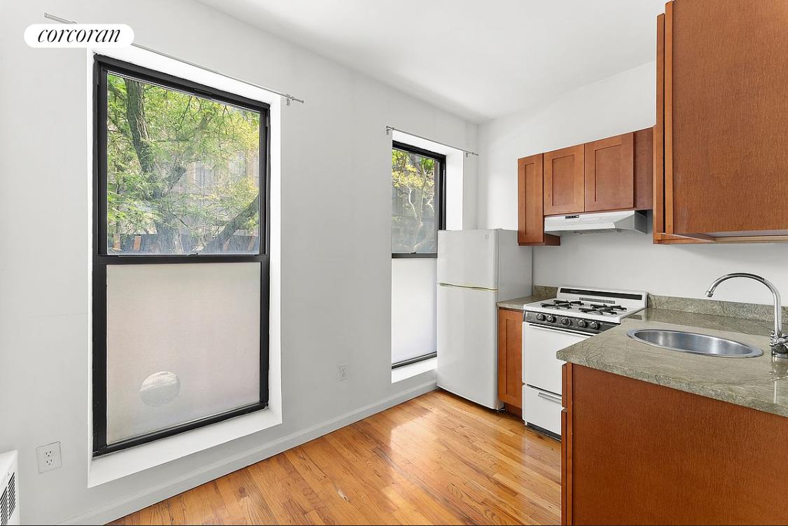 10 Ft Greene Place, #2L