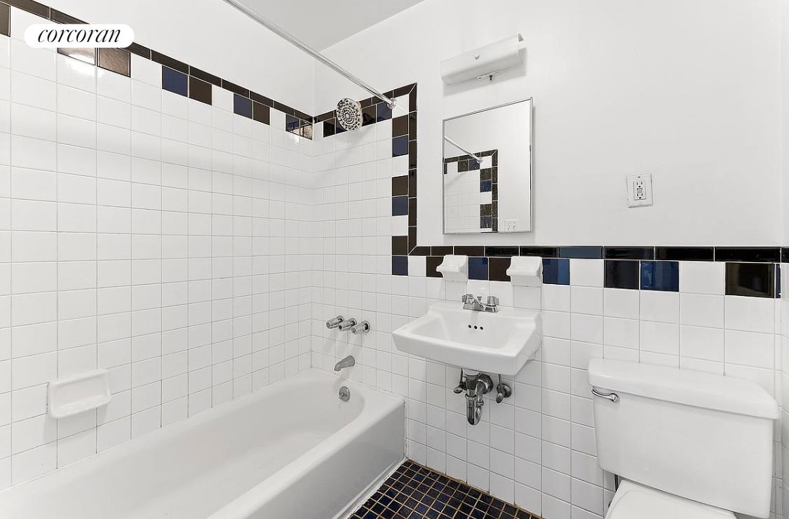 10 Ft Greene Place, #2L