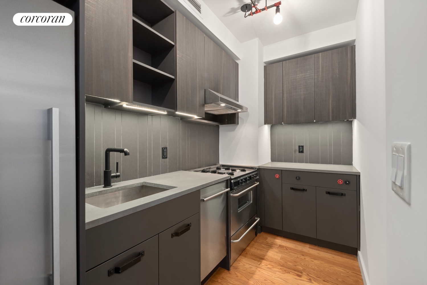 123 Melrose Street, #512
