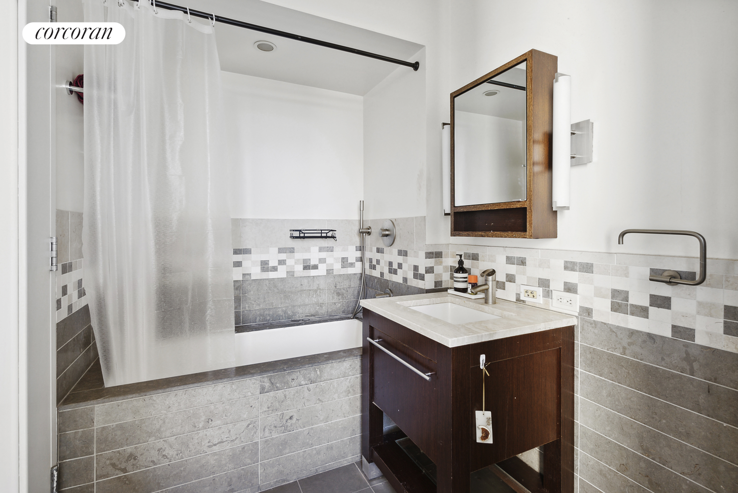 101 West 24th Street, #17A