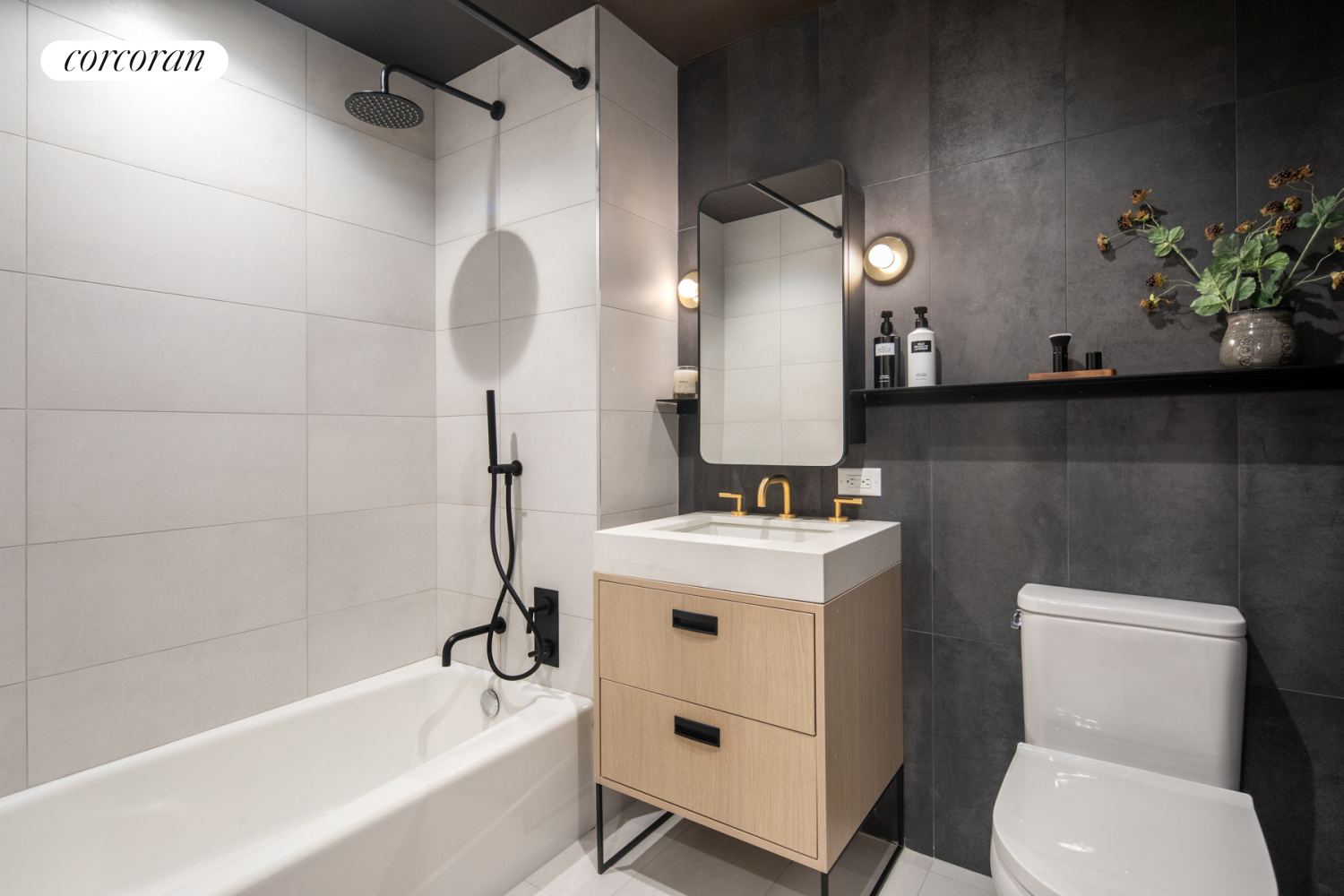 1100 Myrtle Avenue, #922