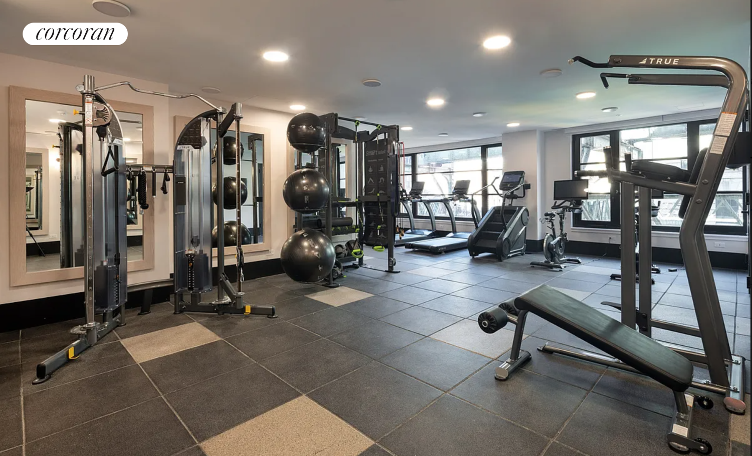 1100 Myrtle Avenue, #922