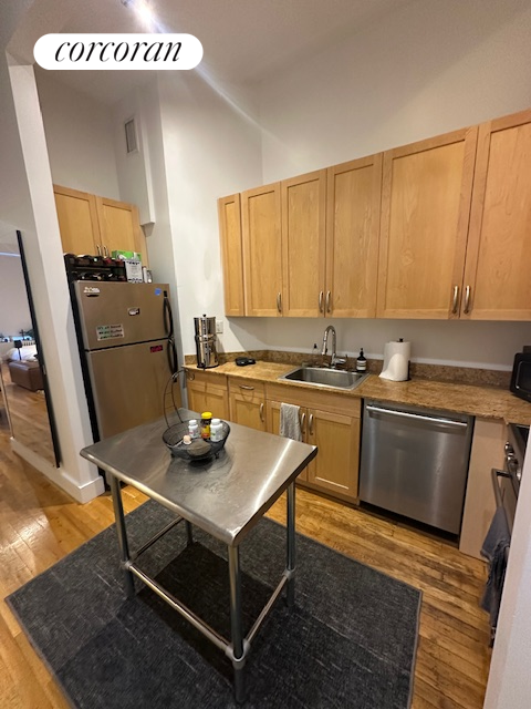 146 Duane Street, #4B
