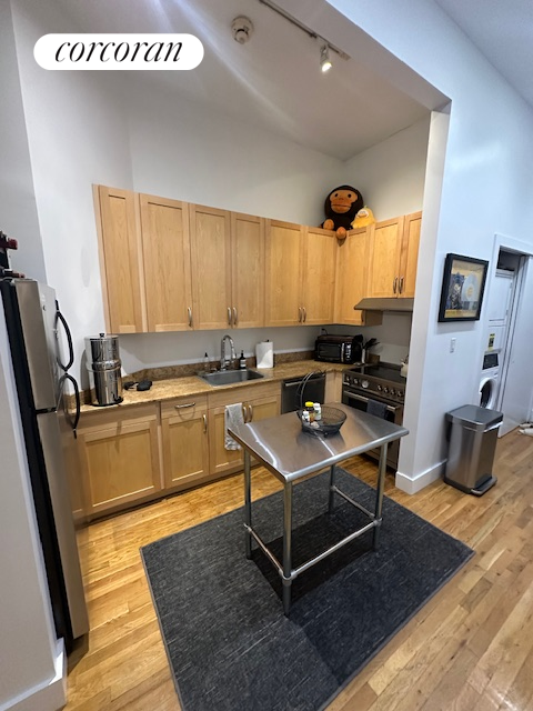 146 Duane Street, #4B