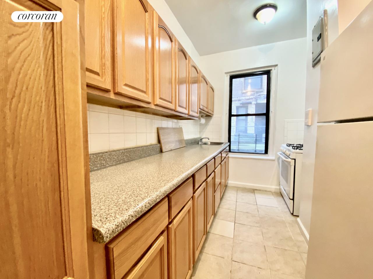 4500 Broadway, #2I