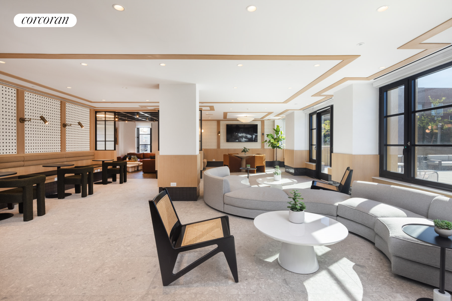 1100 Myrtle Avenue, #607