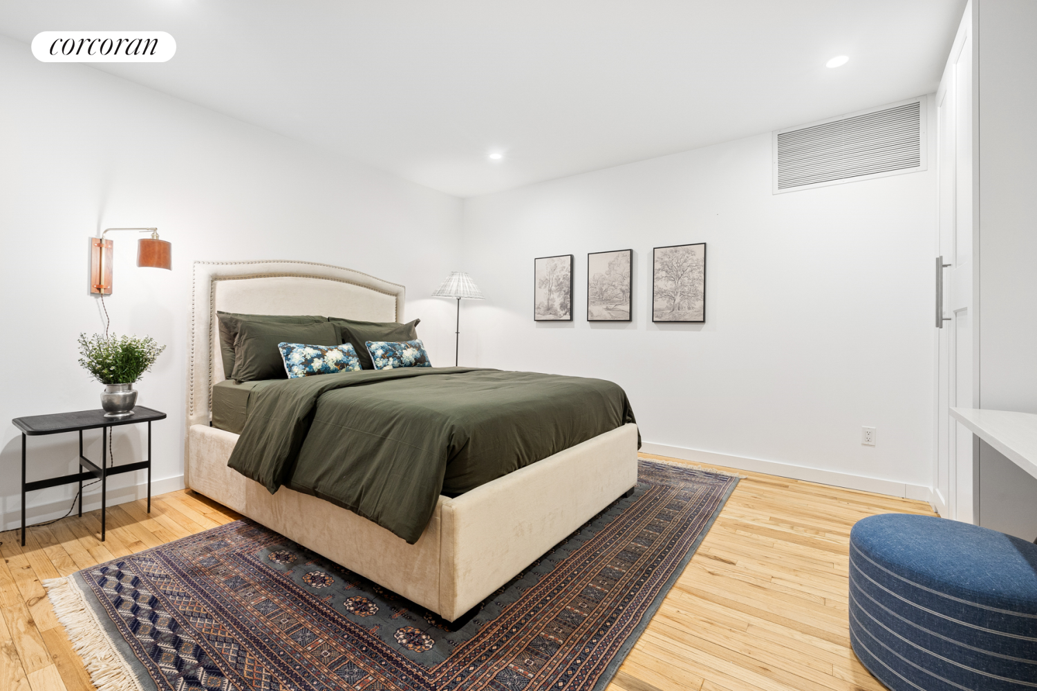 176 Broadway, #3C