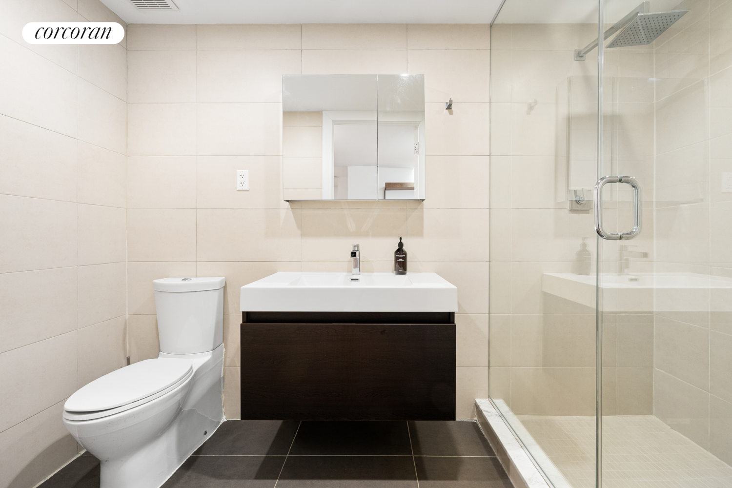 176 Broadway, #3C