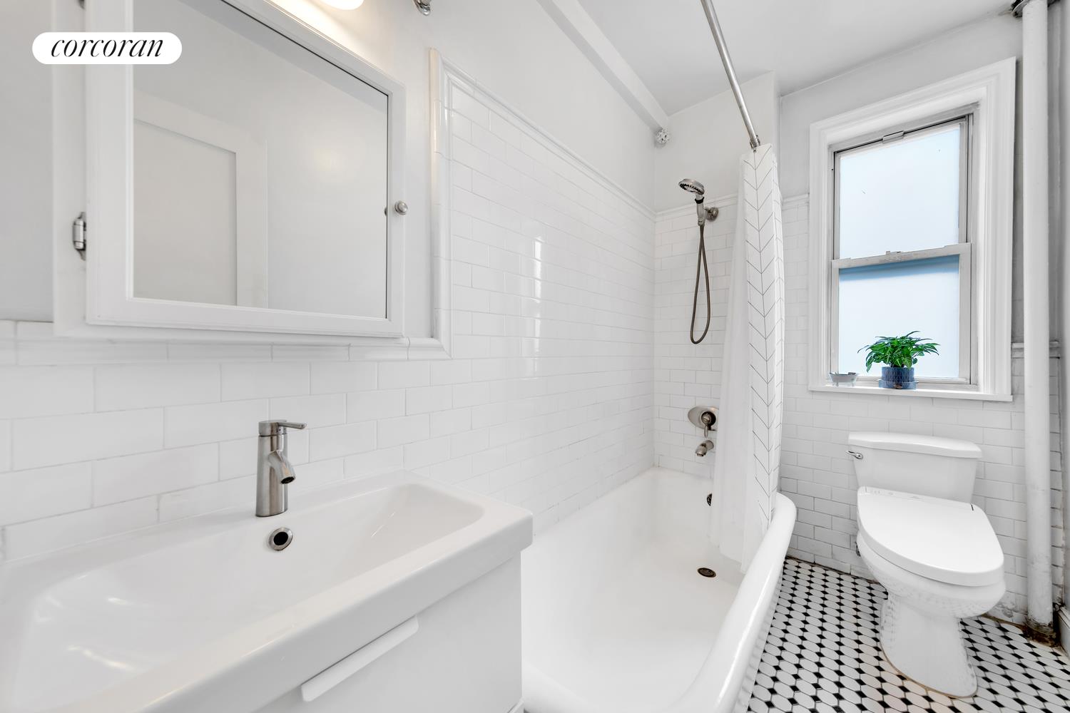 588 West End Avenue Upper West Side New York NY 10024
