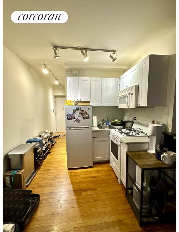 19 Commerce Street W. Greenwich Village New York NY 10014
