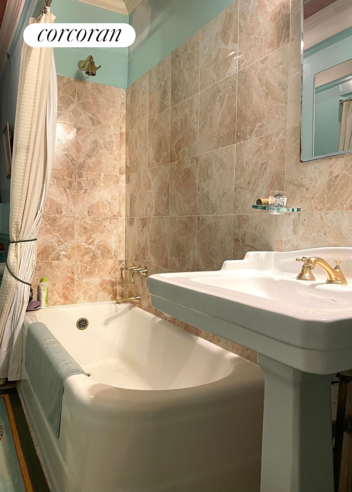 444 East 57th Street Sutton Place New York NY 10022