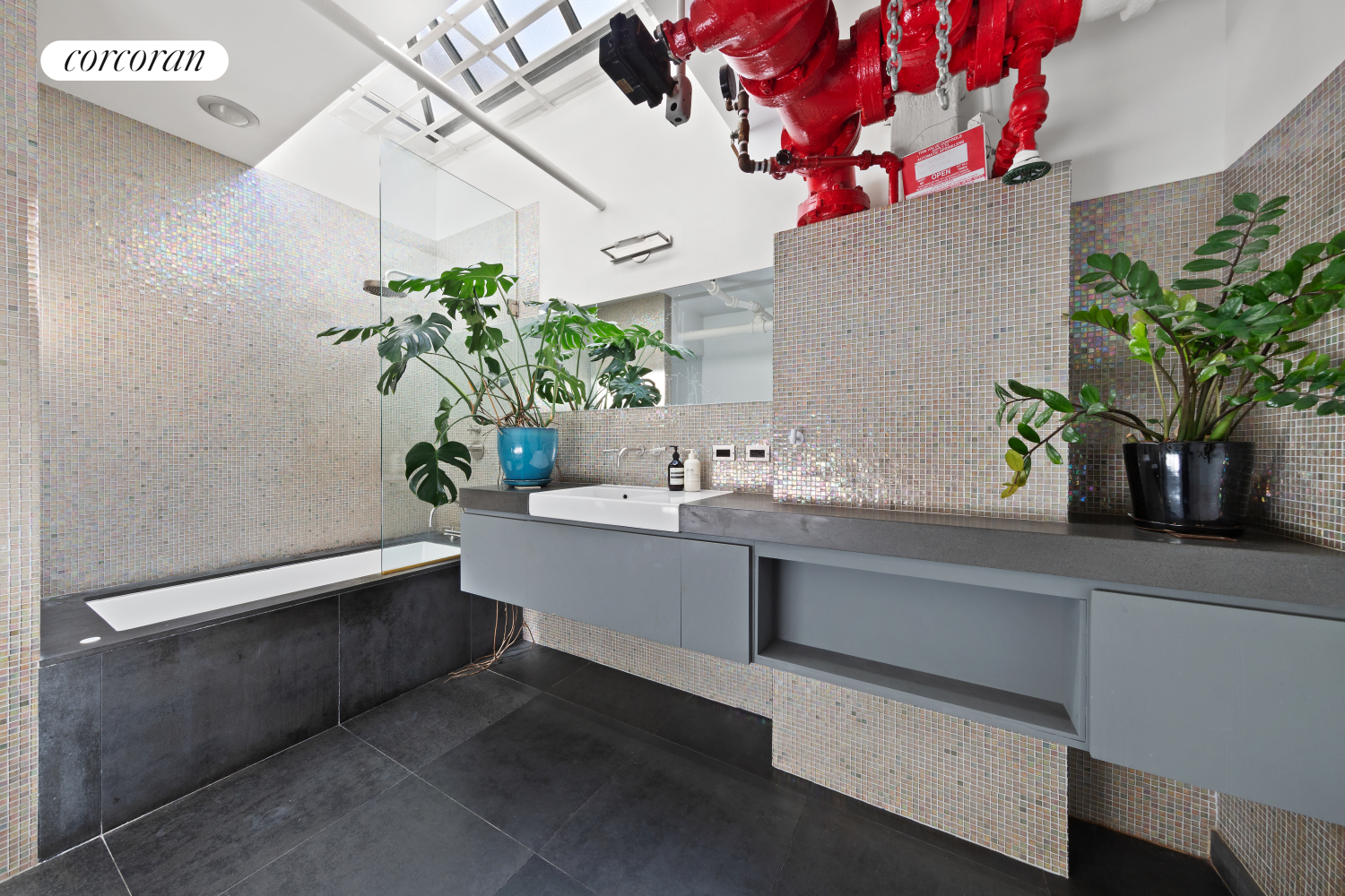 33 Bleecker Street Noho New York NY 10012