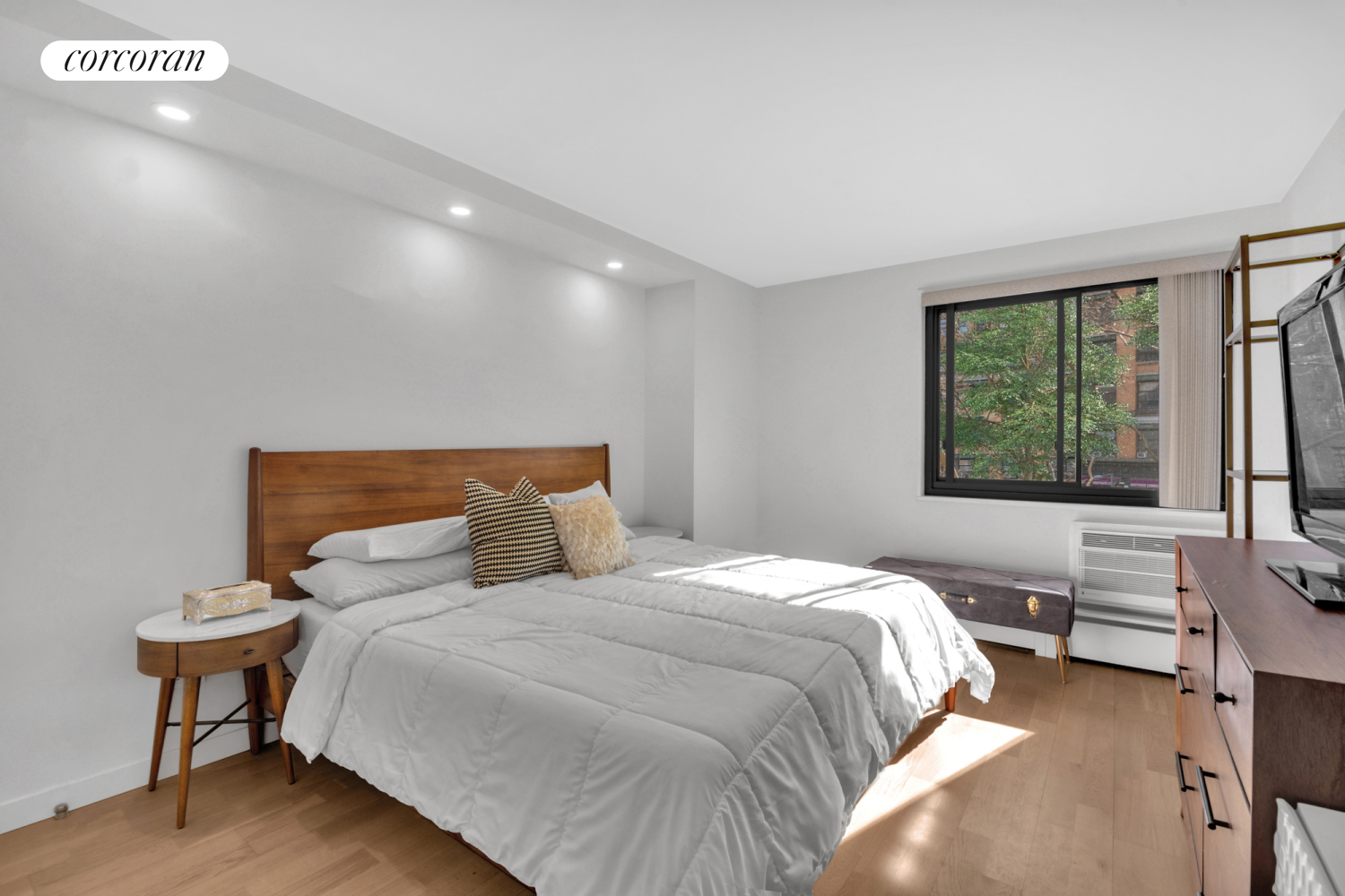 77 Fulton Street Seaport District New York NY 10038