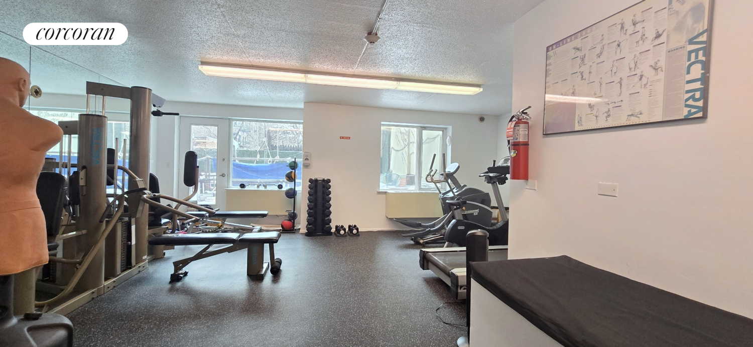 303 West 21st Street Chelsea New York NY 10011
