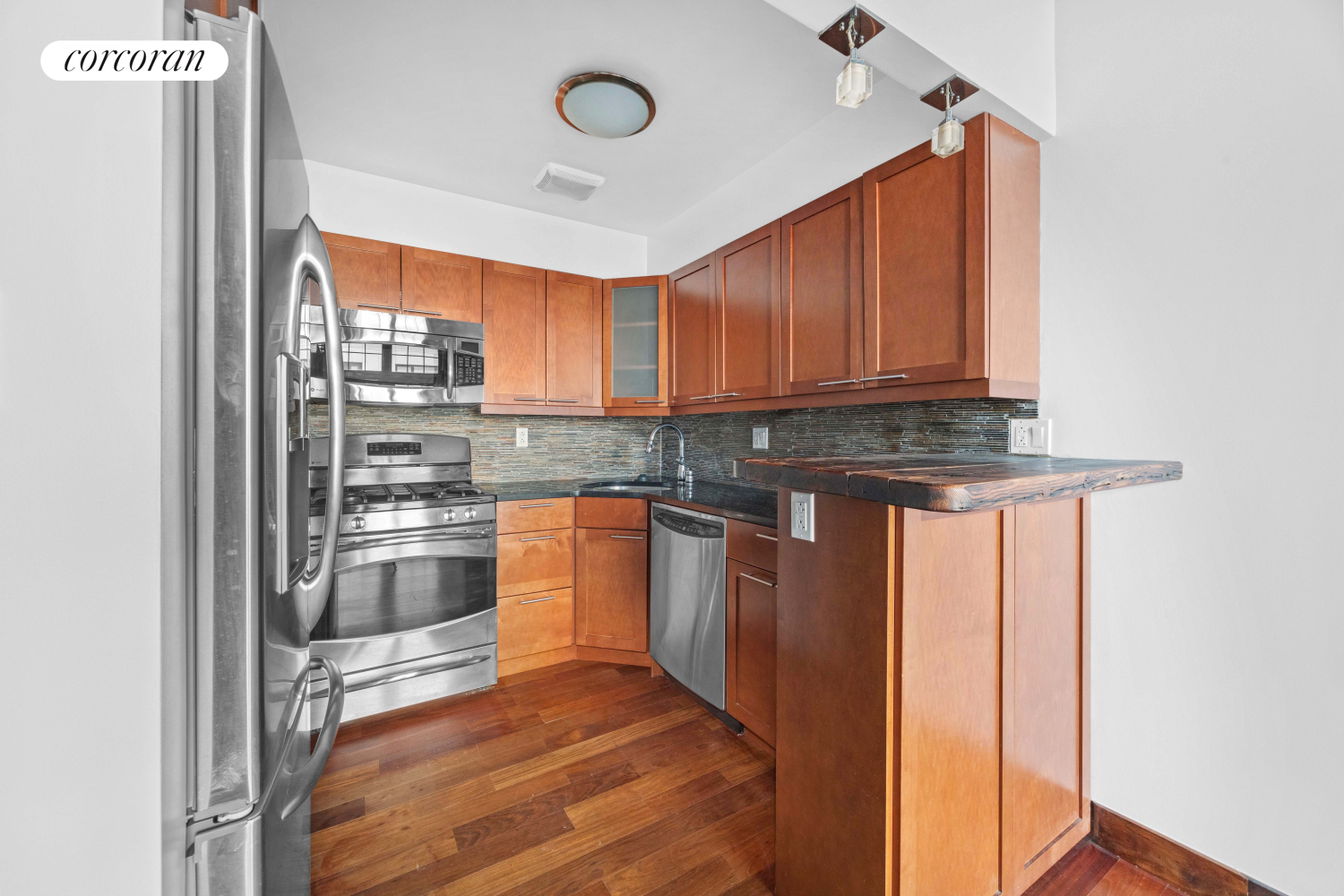 605 Manhattan Avenue Greenpoint Brooklyn NY 11222