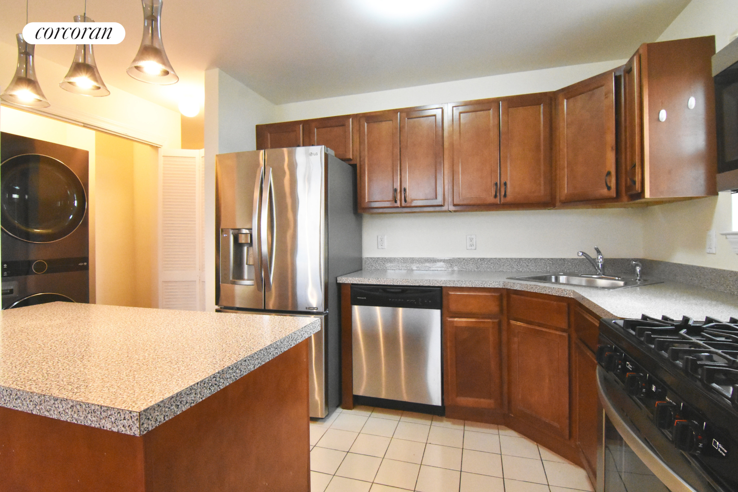87 Horizon Court Clason Point Bronx NY 10473