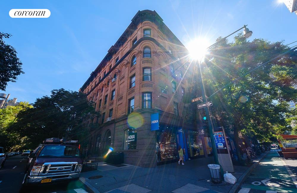 77 West 68th Street Lincoln Square New York NY 10023