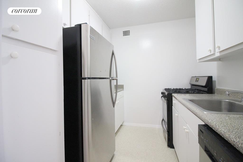 401 Second Avenue 15B Kips Bay New York NY 10010