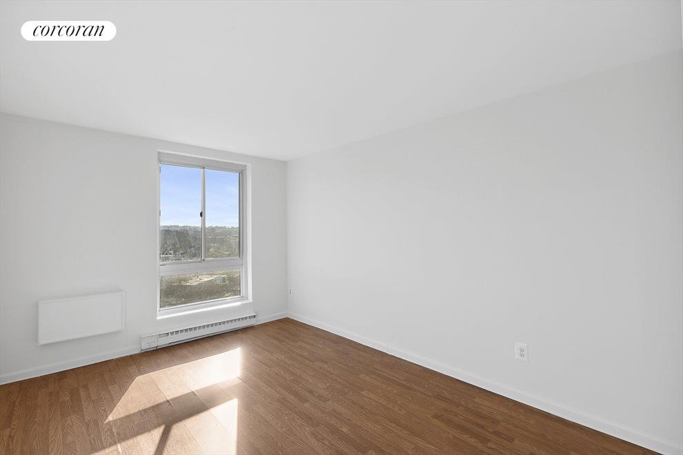 Other US Real Estate | View 1 Glenwood Avenue, 18M | room 1