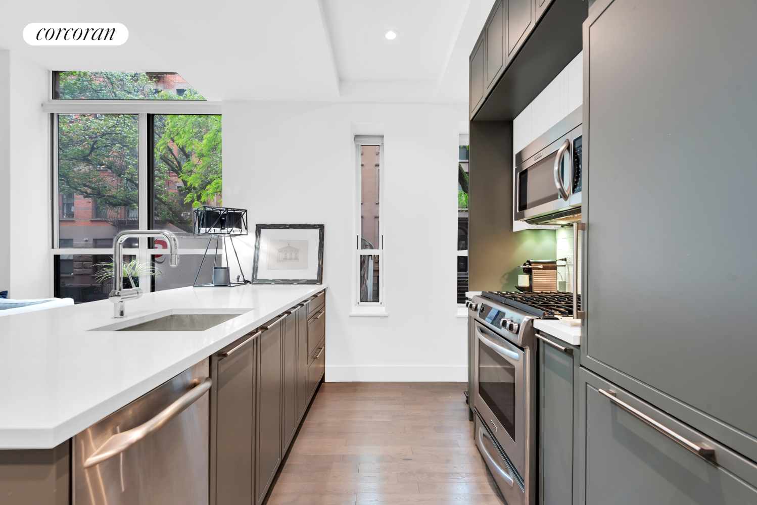 416 West 52nd Street Clinton New York NY 10019