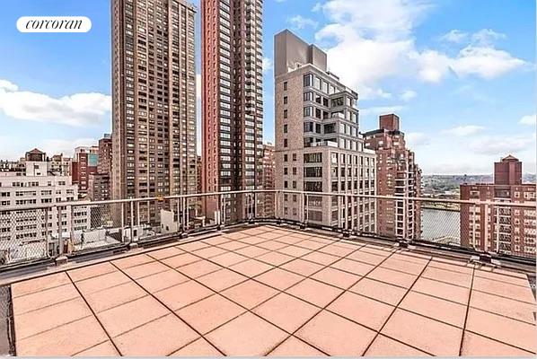 520 East 81st Street Upper East Side New York NY 10028